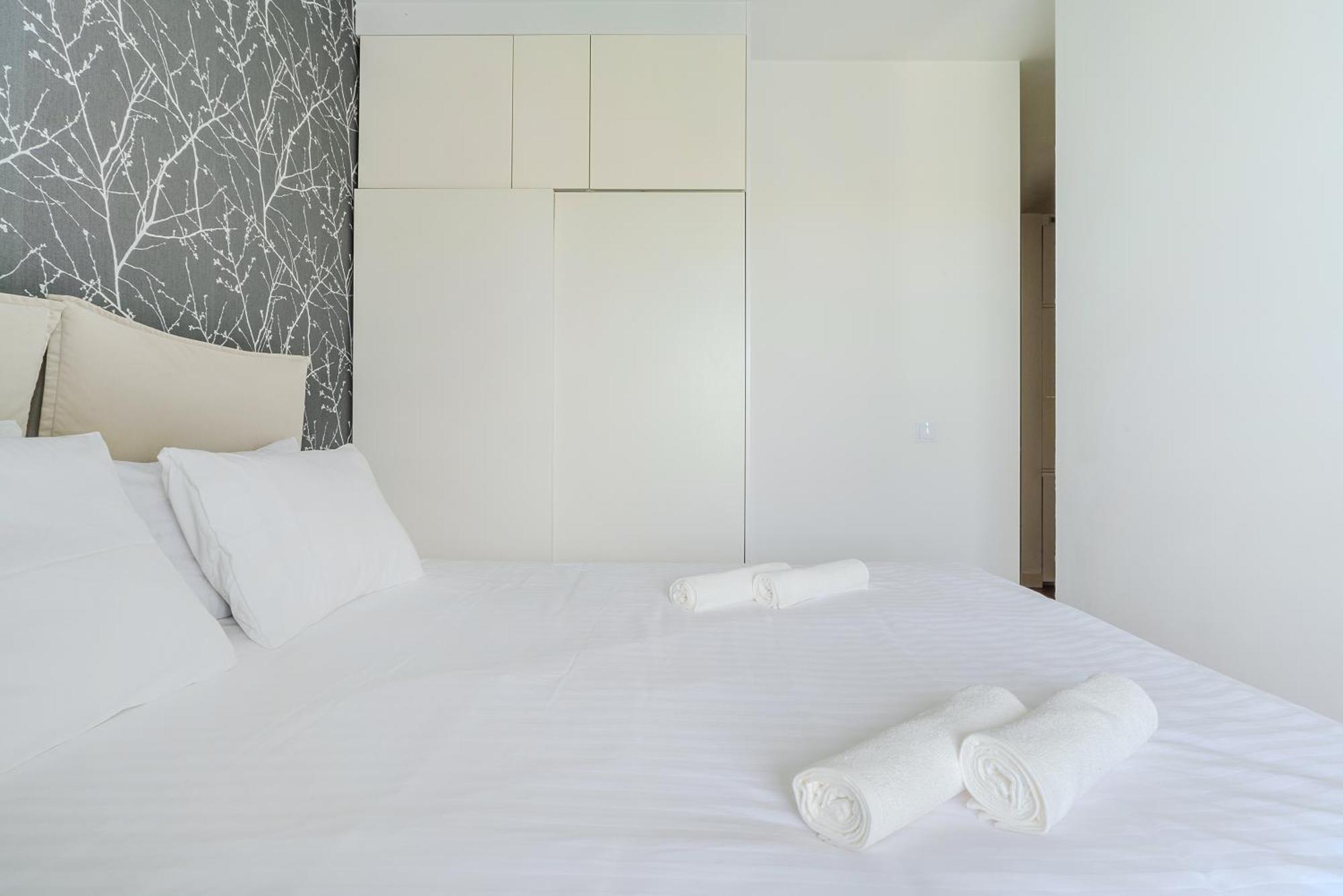 Cozy Family Apartments With Balcony Near Zlote Tarasy Βαρσοβία Δωμάτιο φωτογραφία